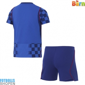 Billiga Kroatien Bortatröja Barn VM 2026 Kortärmad (+ Korta byxor)
